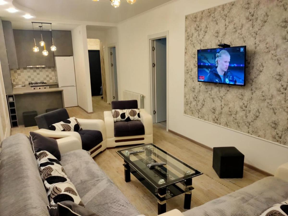 Lilia Lägenhet Batumi Exteriör bild